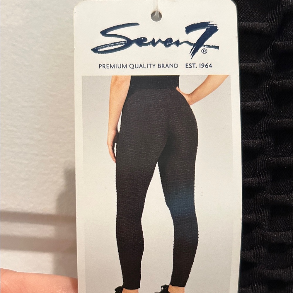 NWT Seven7 Women's Black Honeycomb Leggings